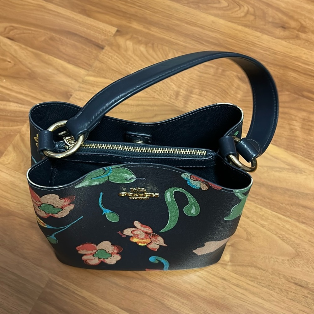 NWOT Coach Small Town Bucket Bag with Dreamy Land Floral Print - Picture 6 of 12